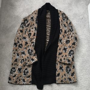 Line the label Cardigan